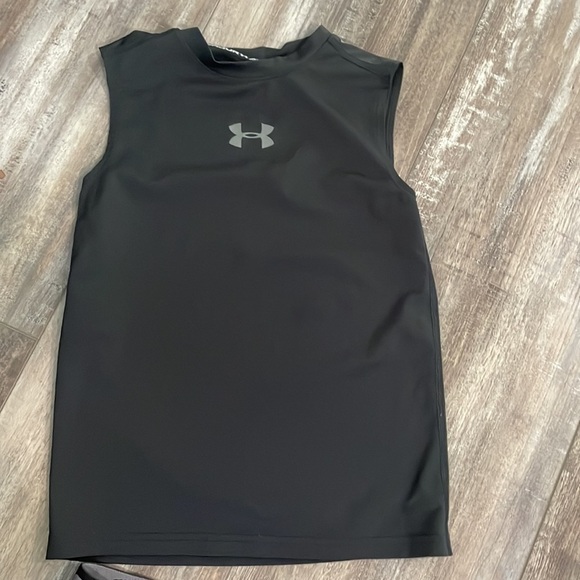 Under Armour Baselayer - Picture 2 of 7